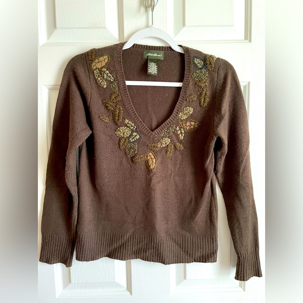 Eddie Bauer embroidered sweater